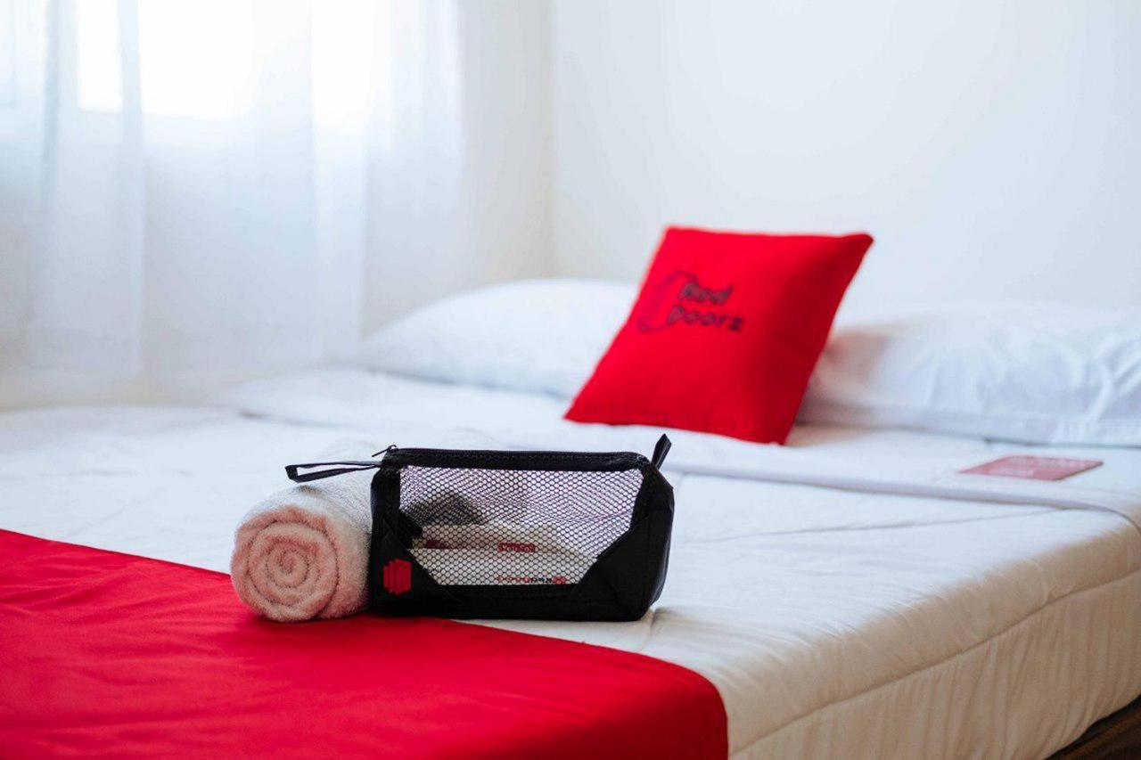 Reddoorz At Tanakatto Homestay Waikabubak Eksteriør bilde