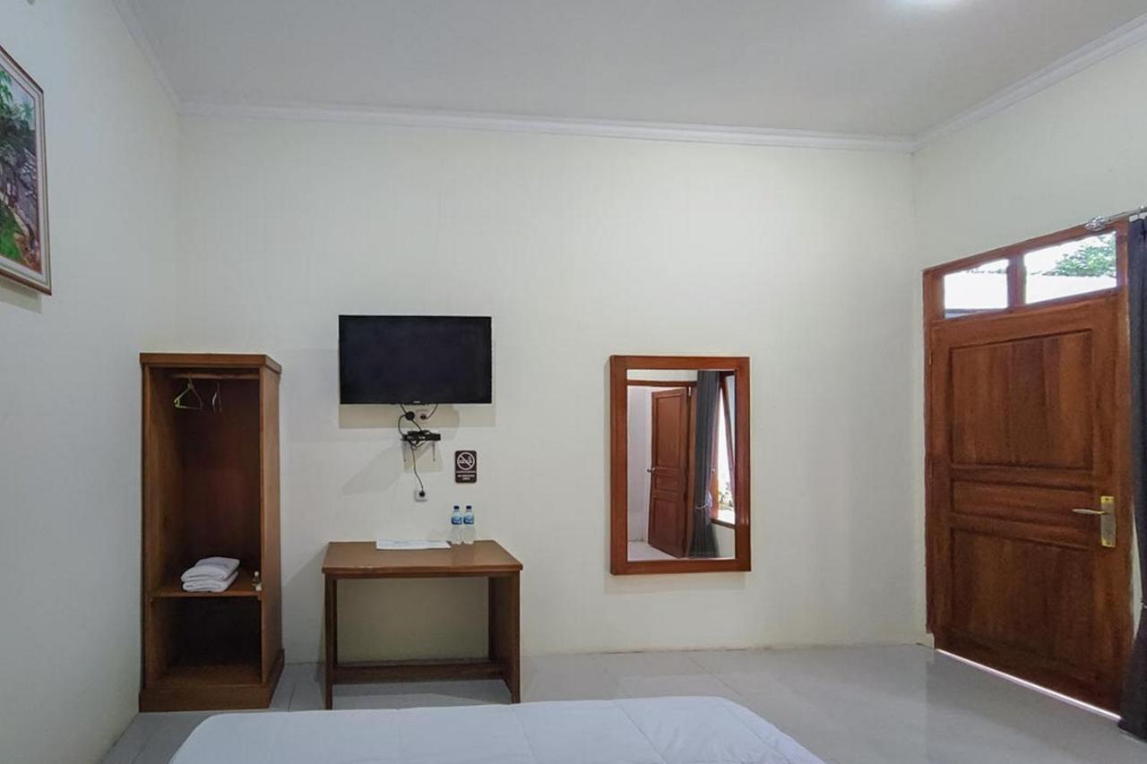 Reddoorz At Tanakatto Homestay Waikabubak Eksteriør bilde